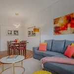 شقة Sunny And Spacious House, 4bd 3bath Downtown