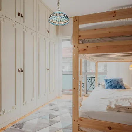 아파트 Sunny And Spacious House, 4bd 3bath Downtown *