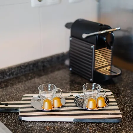 Sunny And Spacious House, 4bd 3bath Downtown * 포르투