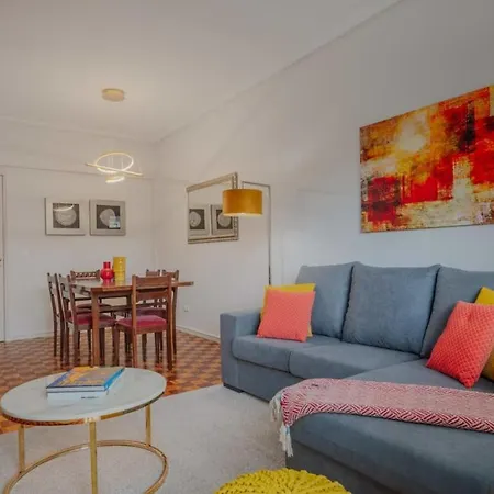 Apartamento Sunny And Spacious House, 4bd 3bath Downtown