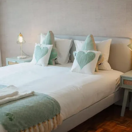 Sunny And Spacious House, 4bd 3bath Downtown 아파트 *