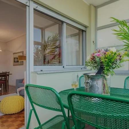 Apartamento Sunny And Spacious House, 4bd 3bath Downtown *