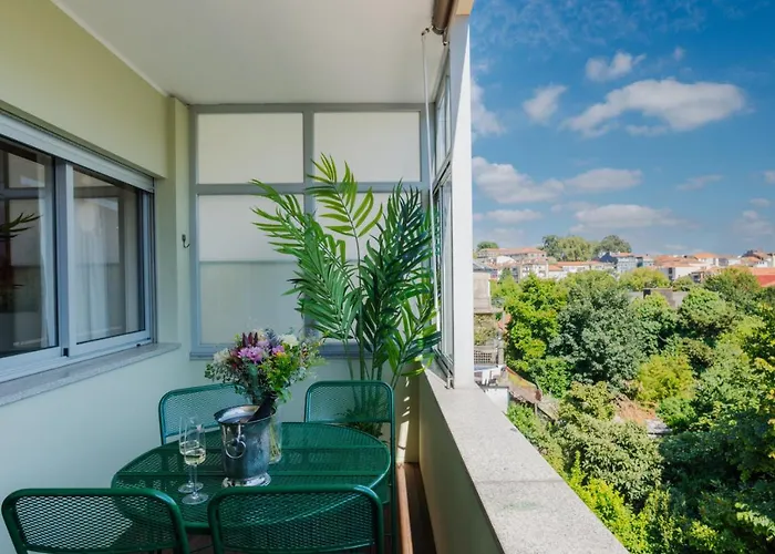 Sunny And Spacious House, 4bd 3bath Downtown 公寓