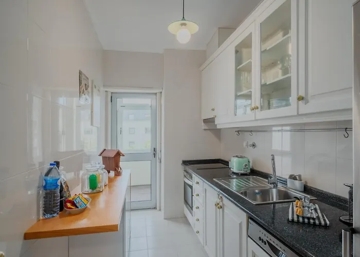 公寓 Sunny And Spacious House, 4bd 3bath Downtown *