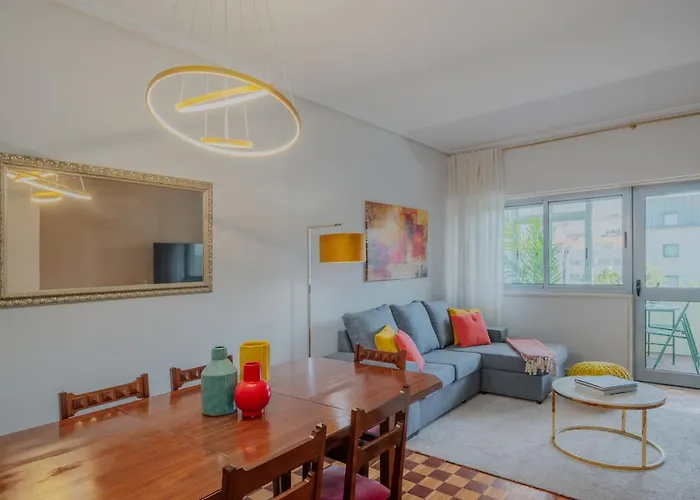 Sunny And Spacious House, 4bd 3bath Downtown * Porto