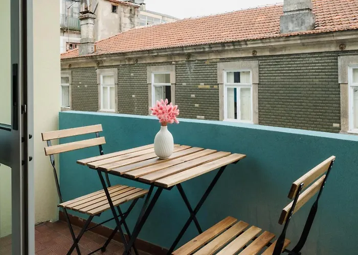 Sunny And Spacious House, 4bd 3bath Downtown Apartment