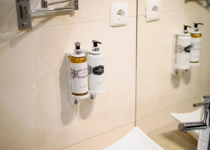 Sunny And Spacious House, 4bd 3bath Downtown شقة *