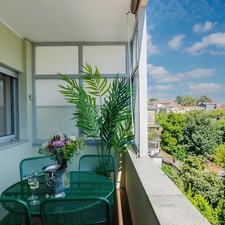 Sunny And Spacious House, 4bd 3bath Downtown Appartement